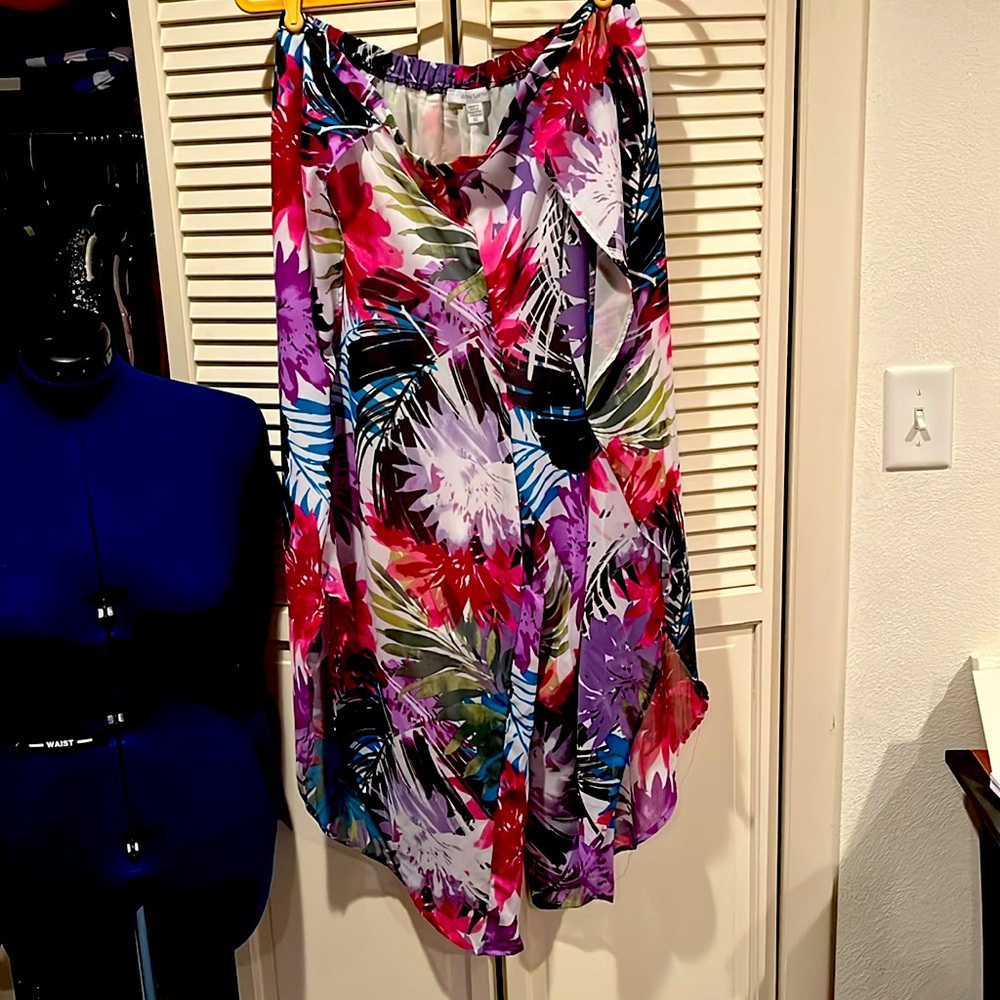 Daisy Fuentes side slit summer pants